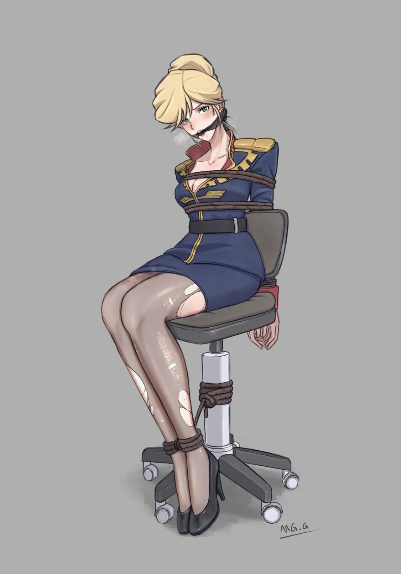 军装少女 100